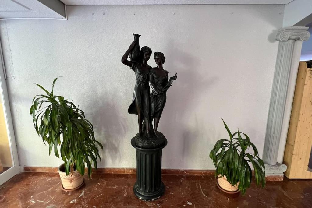 Estudio Aguila Con Vistas Al Mar Benalmadena Ngoại thất bức ảnh