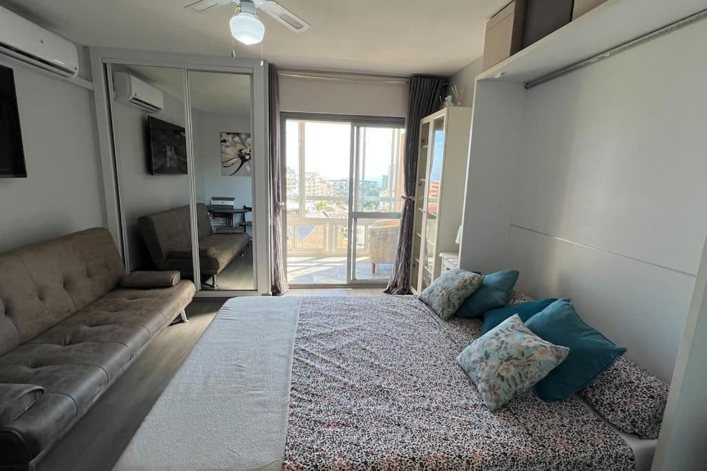 Estudio Aguila Con Vistas Al Mar Benalmadena Ngoại thất bức ảnh